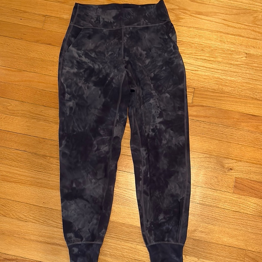 Align Cropped Jogger